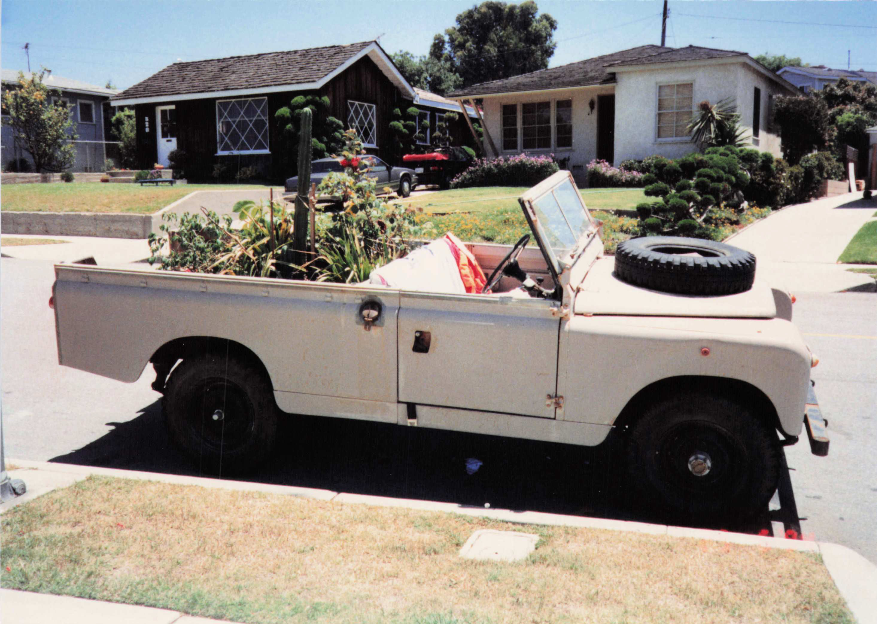 Land Rover 227 GDW restored in tan/cream paint, est. summer 1994